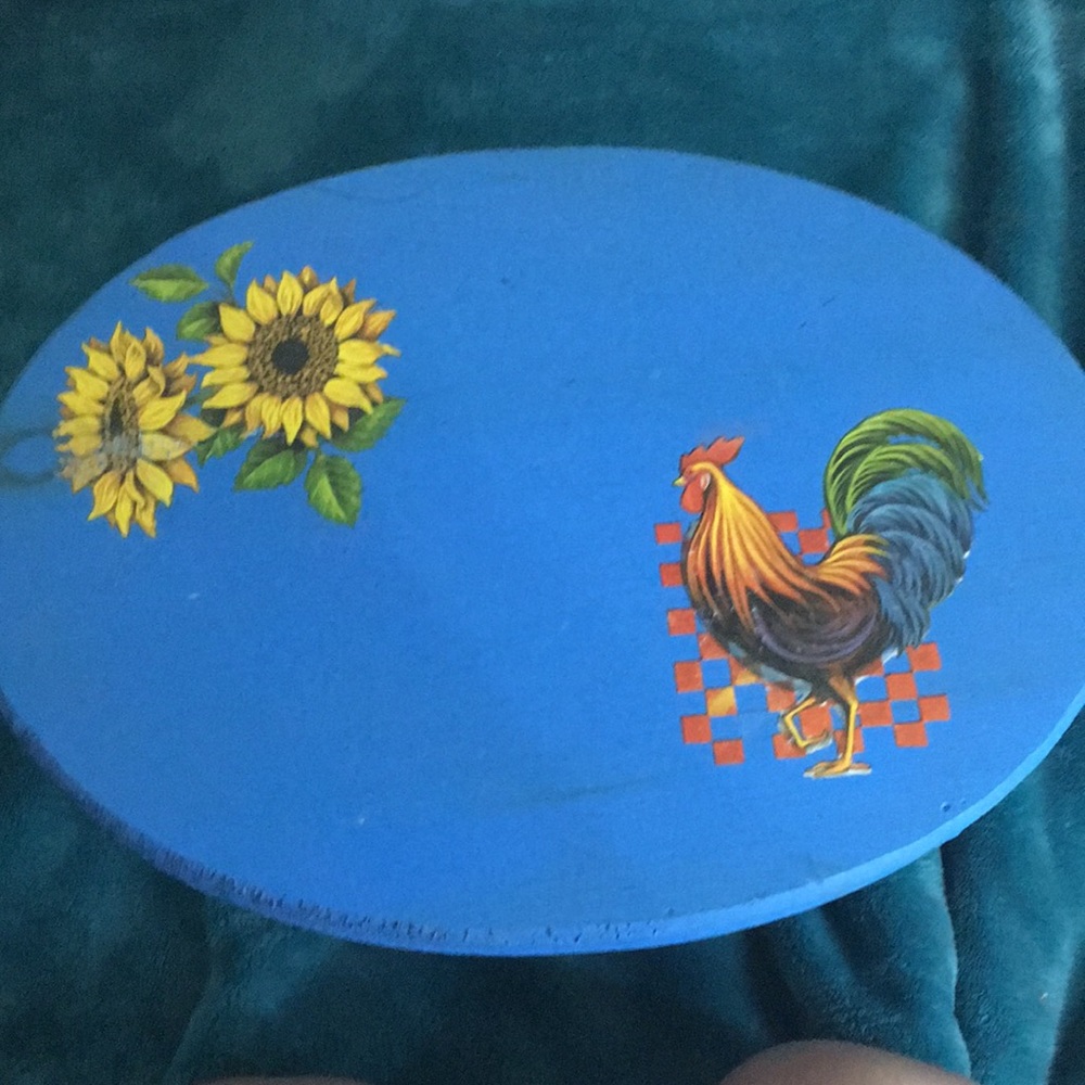 A American girl doll table